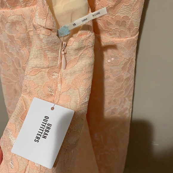 🆕 Kimchi Blue Pink Lace Dress - Women’s Size 10 - Picture 8 of 8